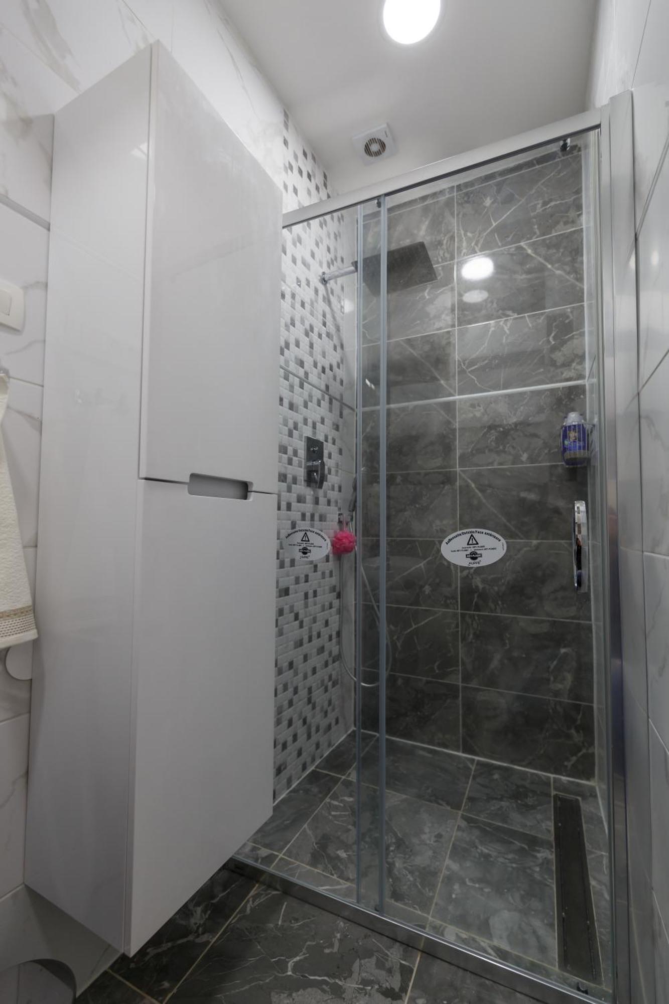 Apartman Royal 슬라본스키브로드 외부 사진
