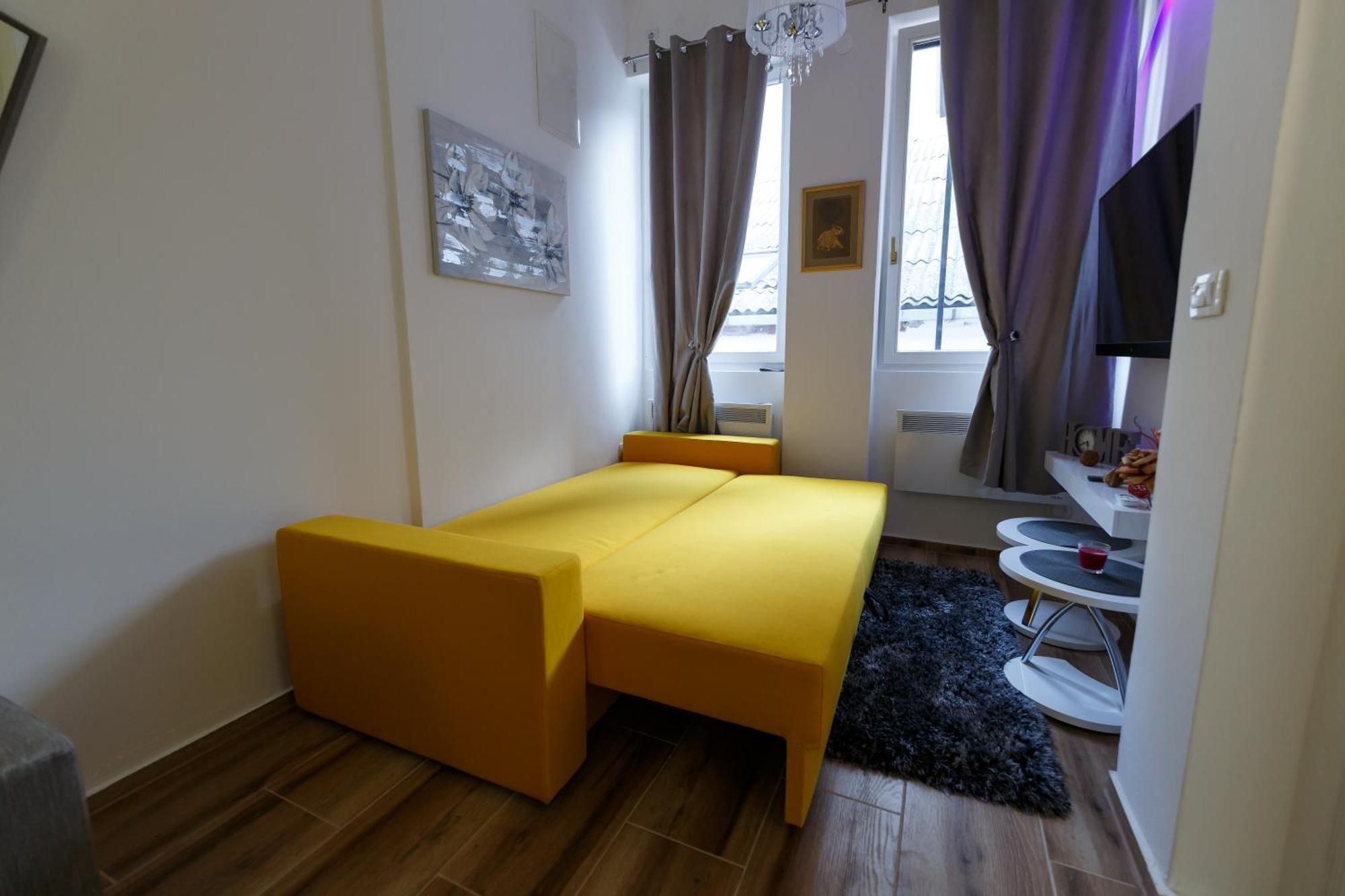 Apartman Royal 슬라본스키브로드 외부 사진