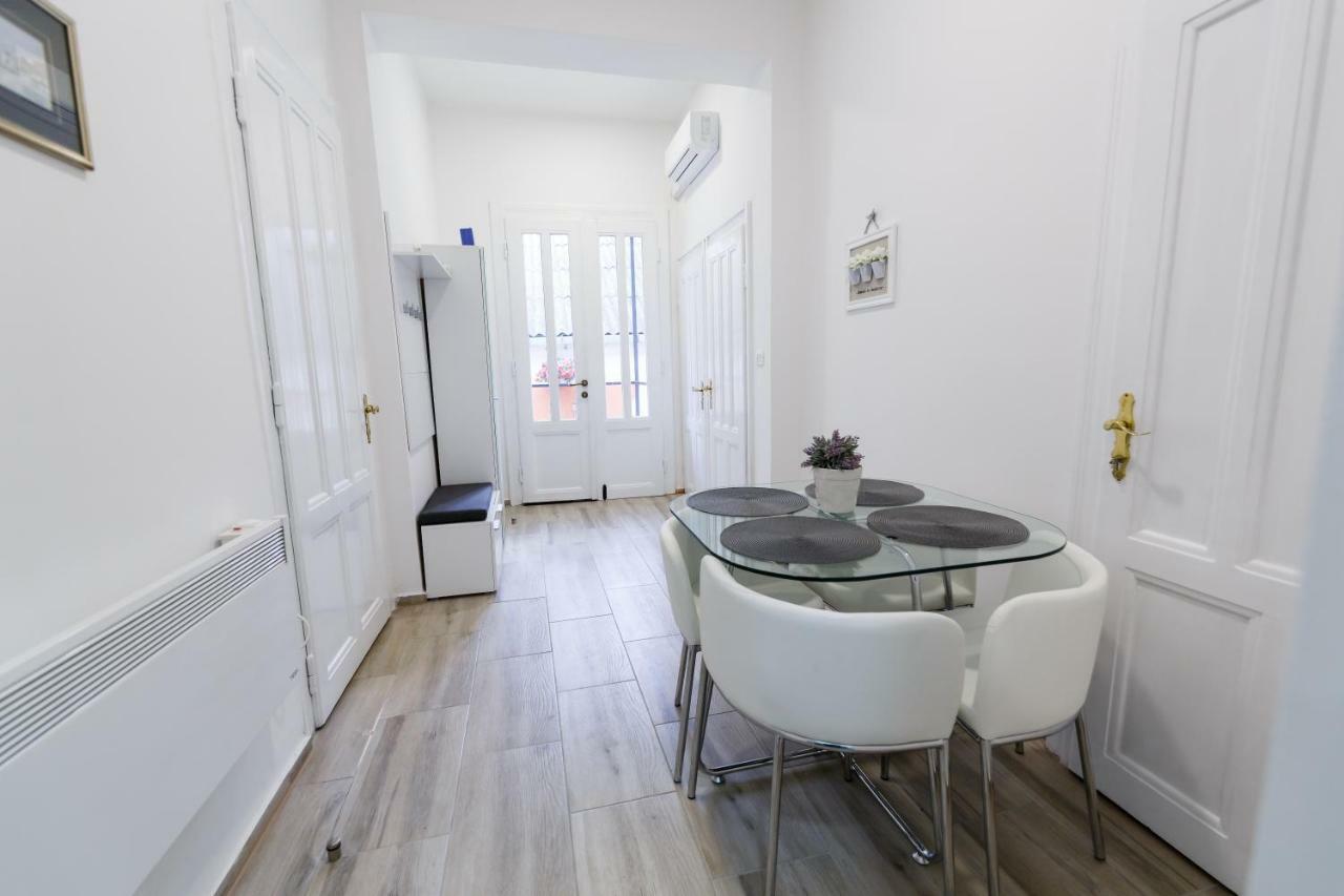 Apartman Royal 슬라본스키브로드 외부 사진